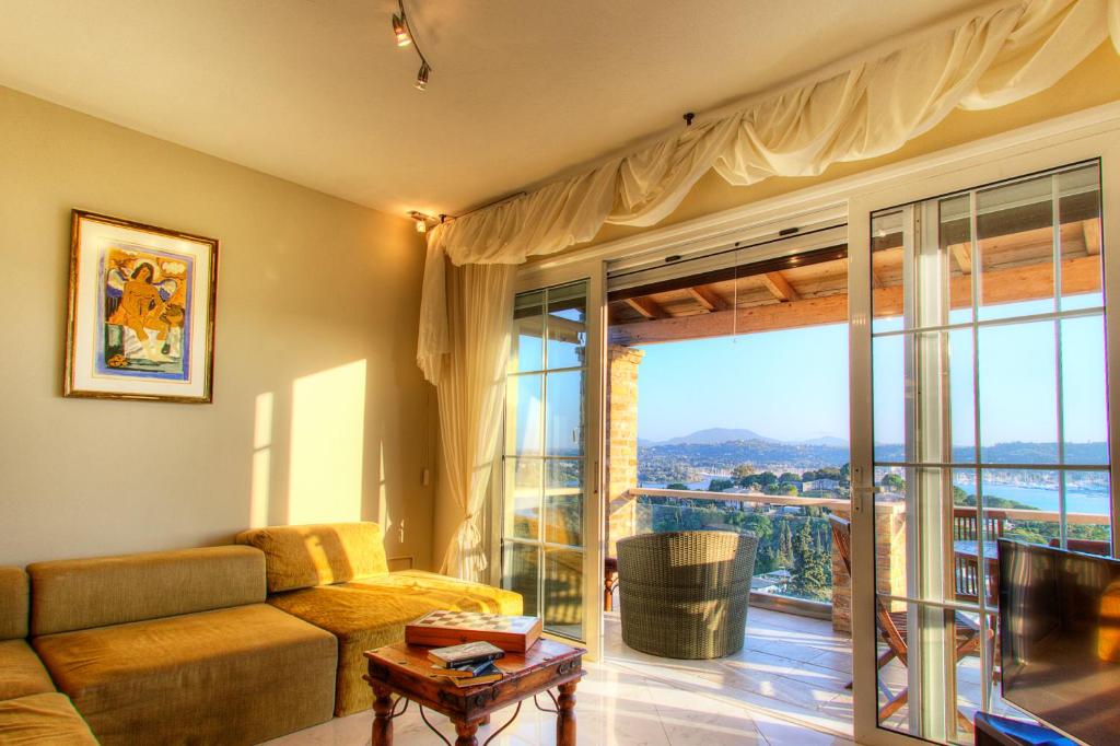 Kommeno Great View House room 4